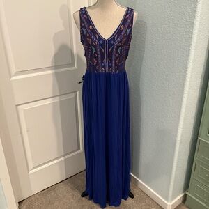 Spense Royal Blue Embroidered V-Neck Maxi Dress